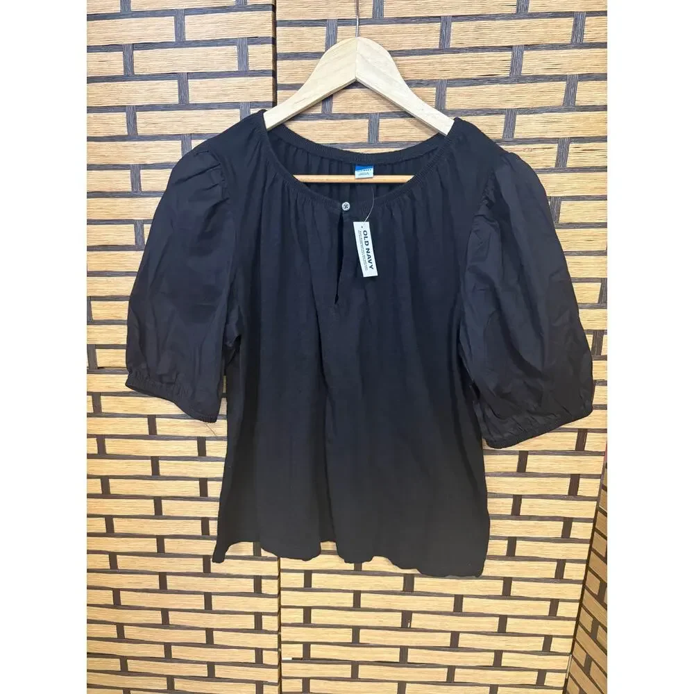 Old Navy Black Puff Sleeve Top Size Medium‎